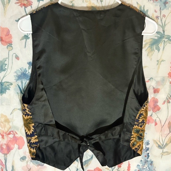 Vintage Kisha Fashion Floral BeadedTapestry Vest - Picture 6 of 9